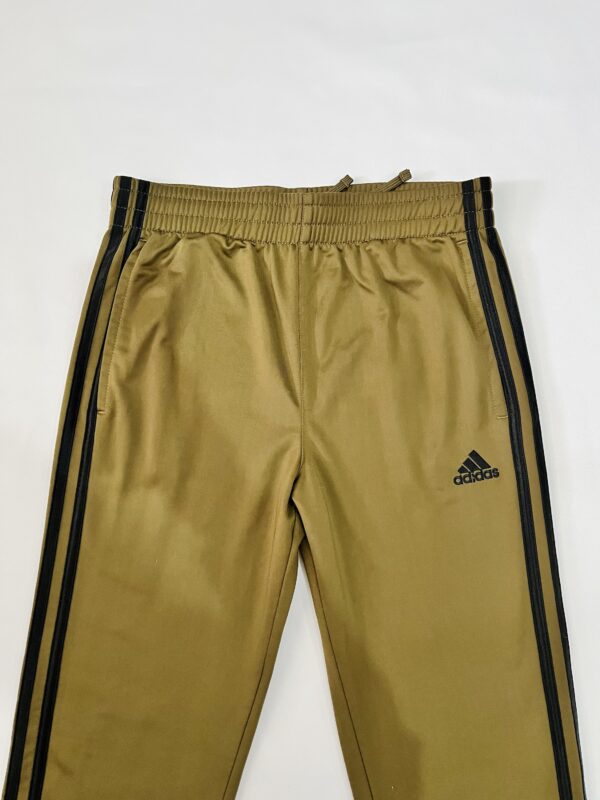 Pantalonera Adidas verde, Talla S - Image 2