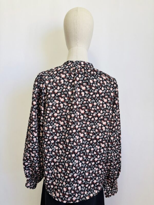 Blusa flores Talla M - Image 3