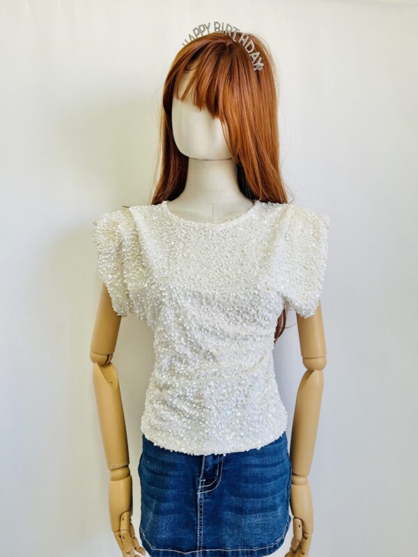 Blusa blanca con lentejuelas, Talla S