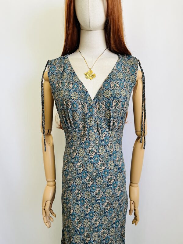 Vestido midi estilo 80's , Talla M - Image 2
