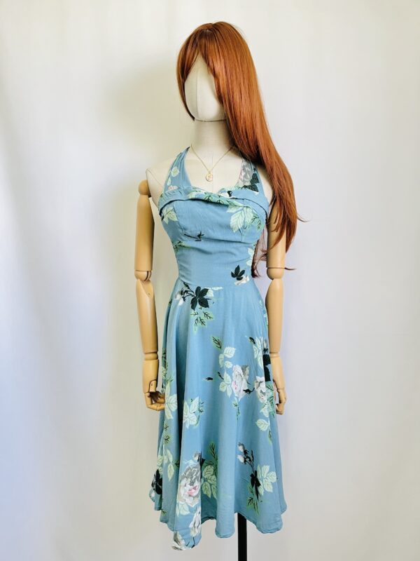 Vestido azul con flores blancas, Talla XS