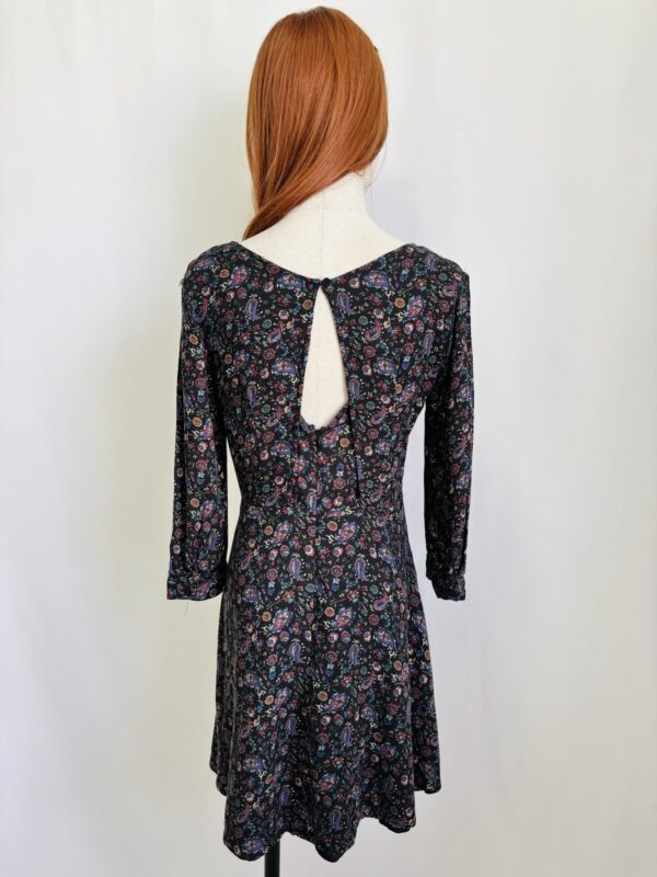 Vestido manga larga estampado, Talla M - Image 3