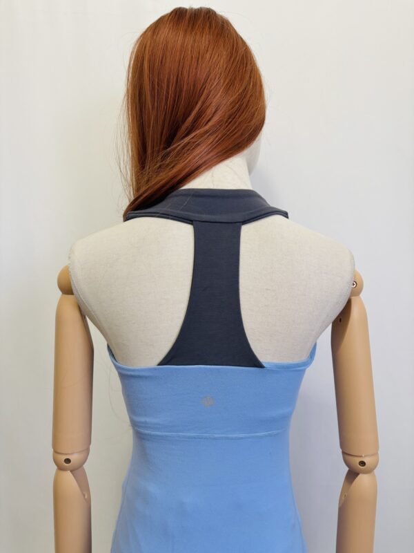 Blusa Lululemon color azul, Talla S - Image 3