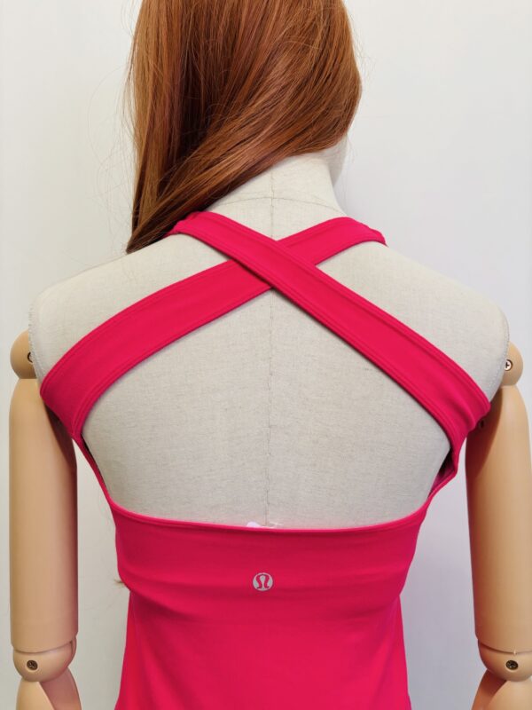Top deportivo Lululemon, Talla S - Image 3