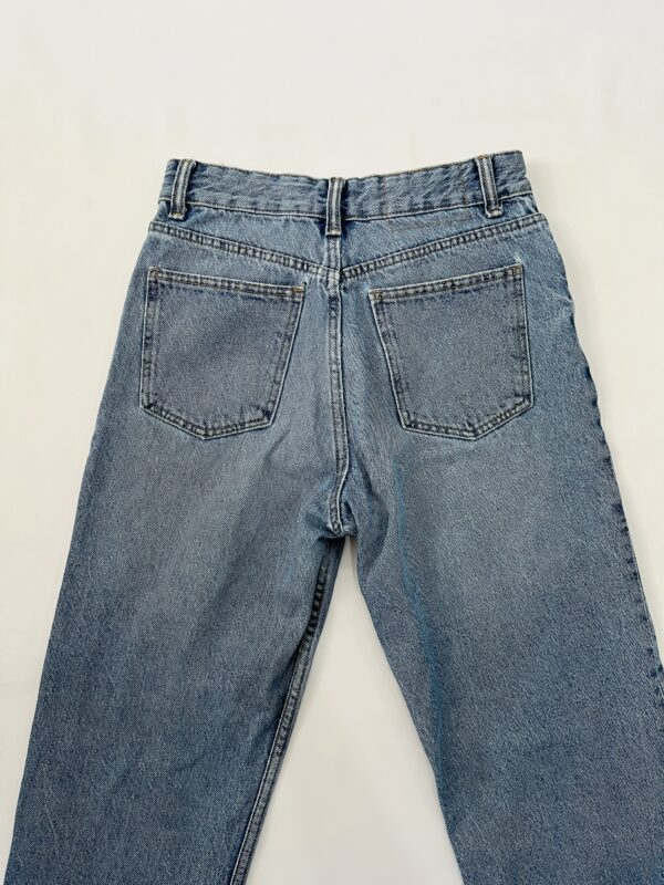 Pantalon mom mezclilla clara, Talla S - Image 3