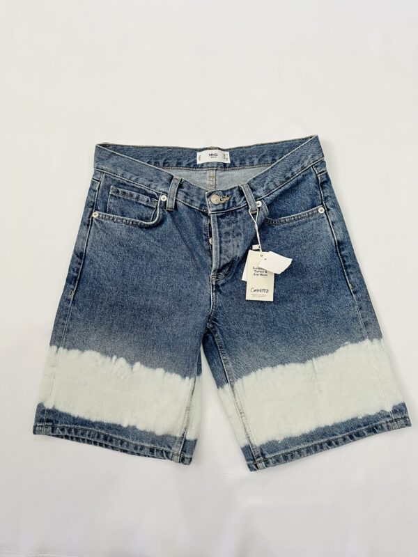 Short bicolor con etiqueta, Talla M