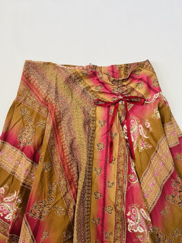 Falda asimétrica en tonos cafes, Talla M - Image 2