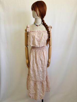 Vestido rosa traquelado con olanes, Talla M