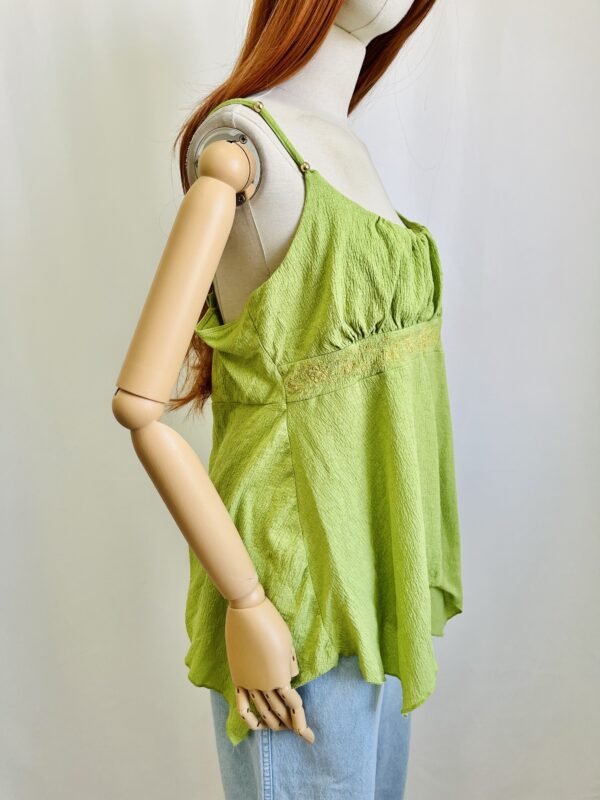 Blusa verde de tirantes, Talla M-L - Image 3