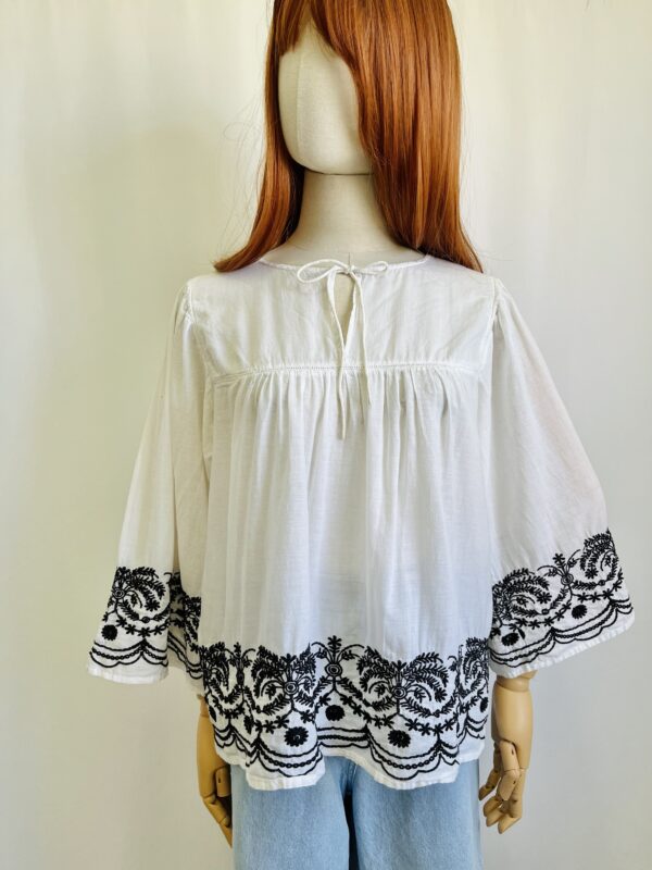 Blusa blanca holgada, Talla L - Image 3