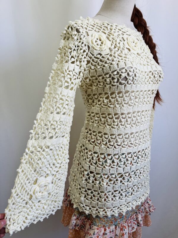 Blusa larga con flores tejida, Talla S-M - Image 3