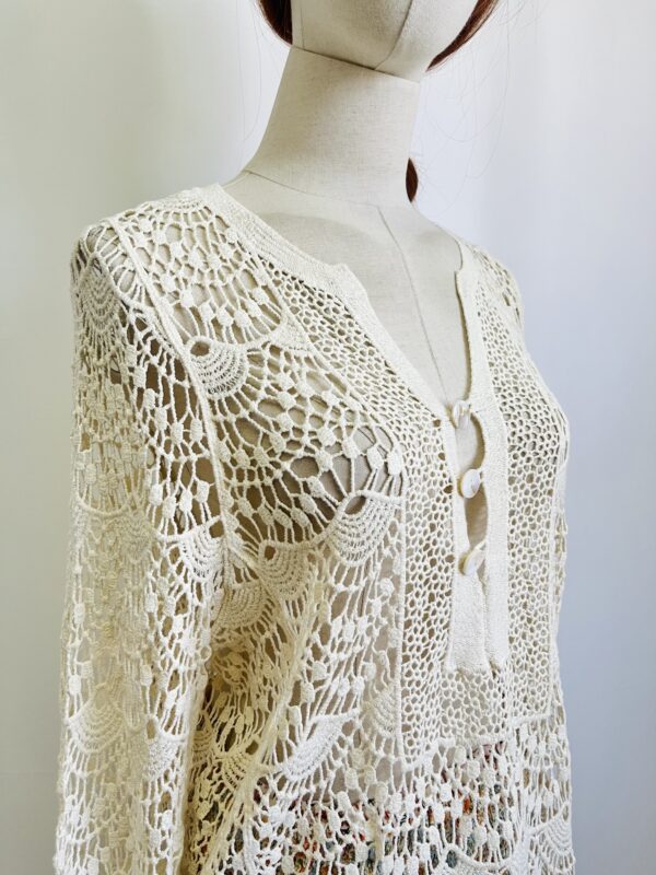 Blusa blanca tejida, Talla S-M - Image 2