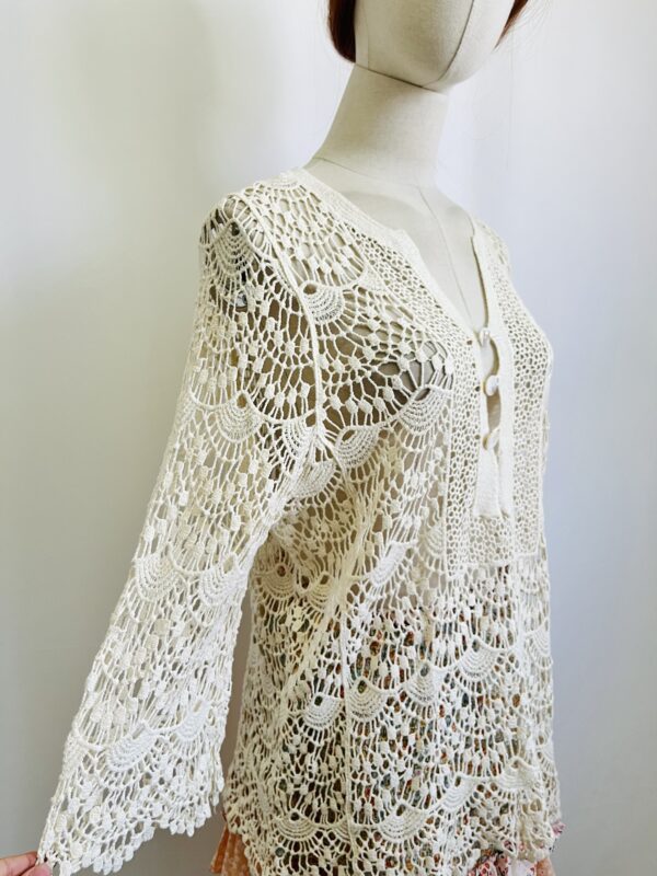 Blusa blanca tejida, Talla S-M - Image 3