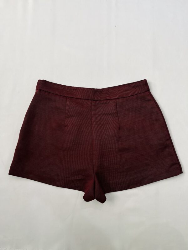 Short corto color vino,Talla S - Image 3