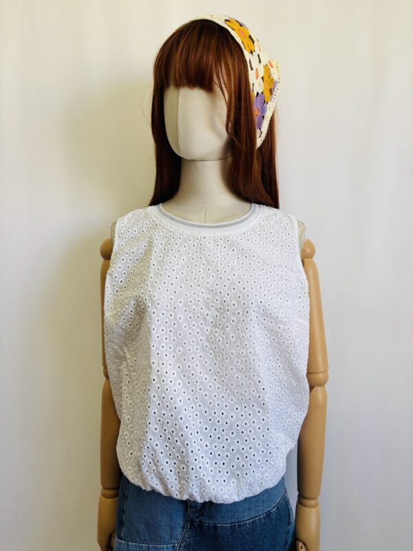 Blusa blanca troquelada, Talla S-M