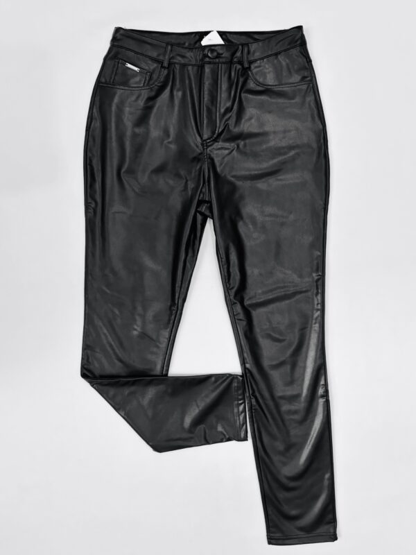 Pantalón negro vinipiel Bebe, Talla M