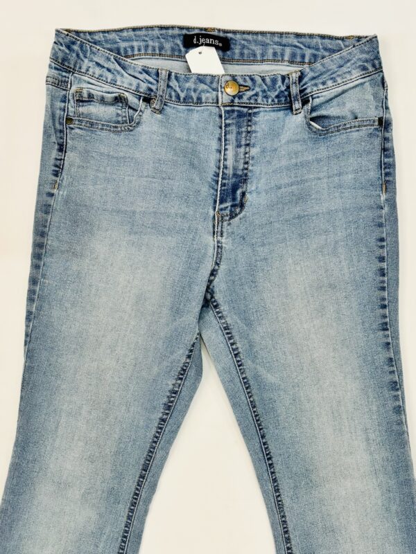 Jeans bootcut tiro alto, Talla M-L - Image 2