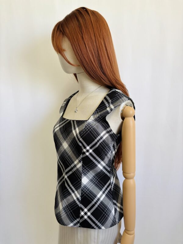 Blusa de rombos entallada, Talla XS-S - Image 2