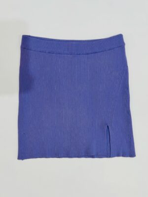 Falda corta morada, Talla M