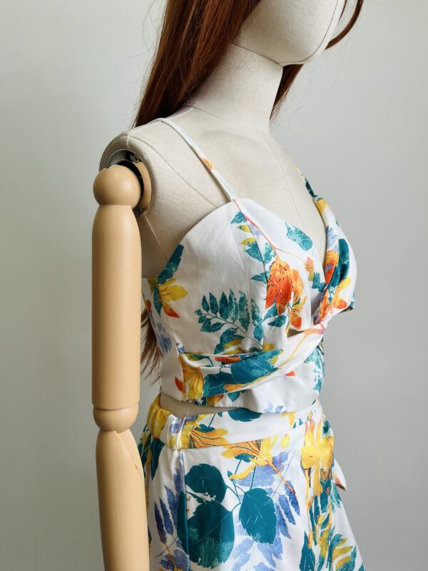 Conjunto floreado Talla L - Image 2