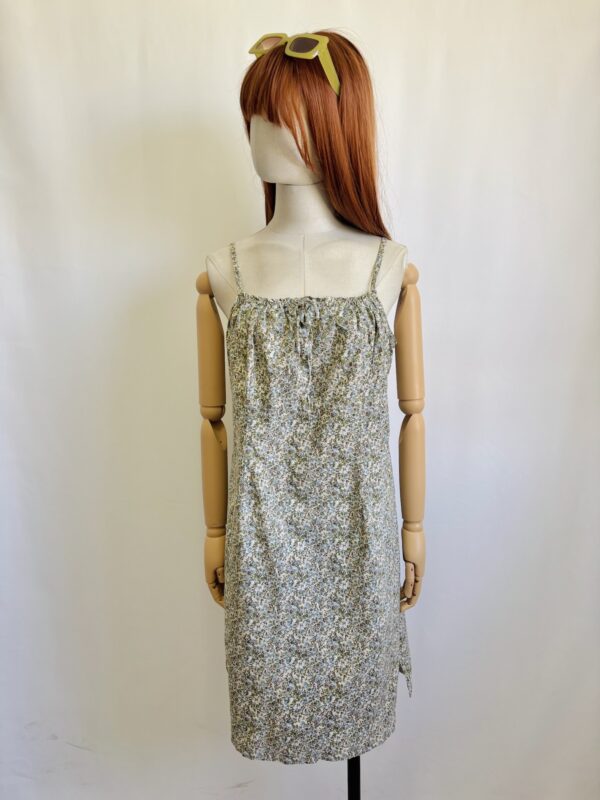 Vestido floral Talla L