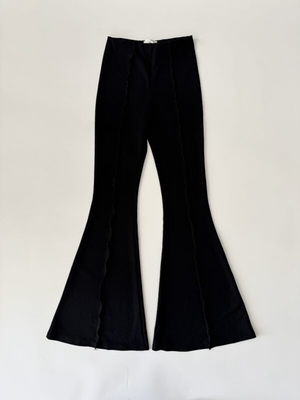 Pantalón flare Talla S