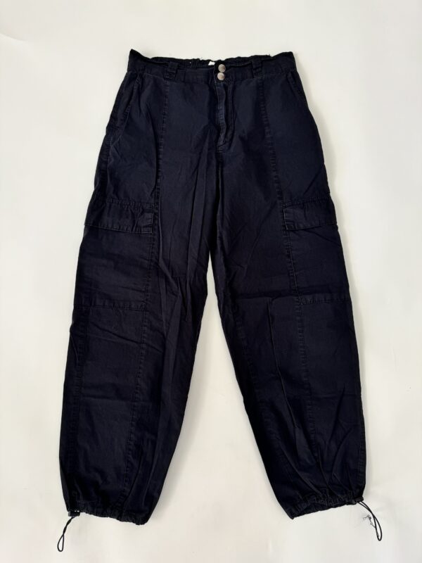 Pantalón cargo negro Talla S-M