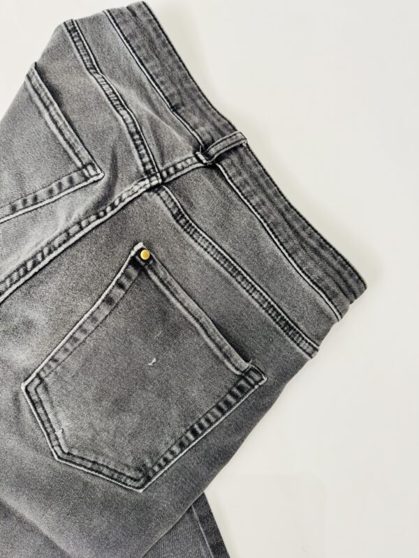 Jeans tiro alto Bootcut Talla 8 - Image 3