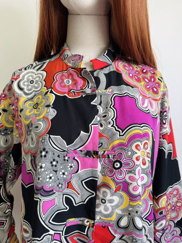 Blusa estilo oriental Talla S-M - Image 3