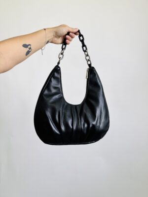 Bolso negro hombro mediano