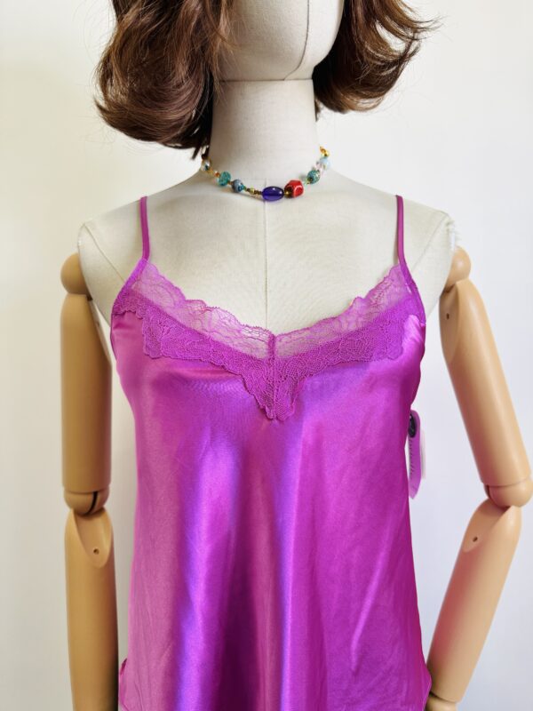 Blusa satinada nueva Talla S - Image 2