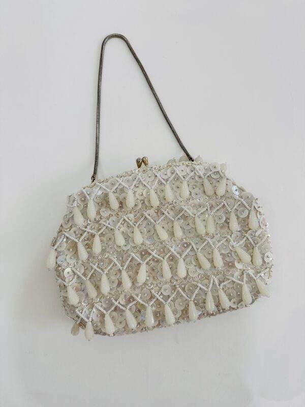Bolso pequeño bordado