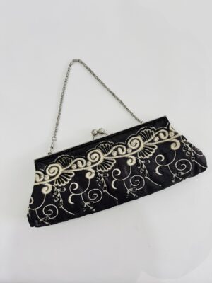 Bolso pequeño bordado