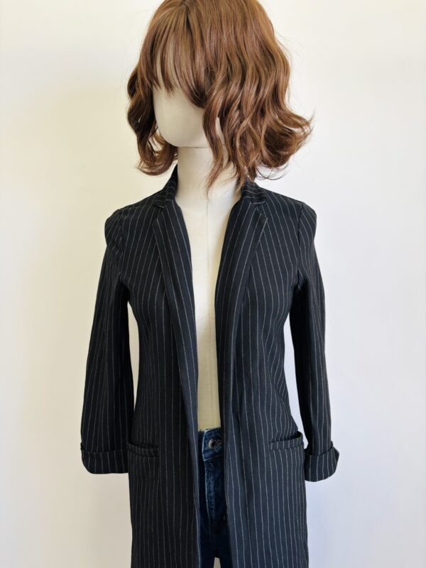Blazer Largo Rayado Talla M - Image 2