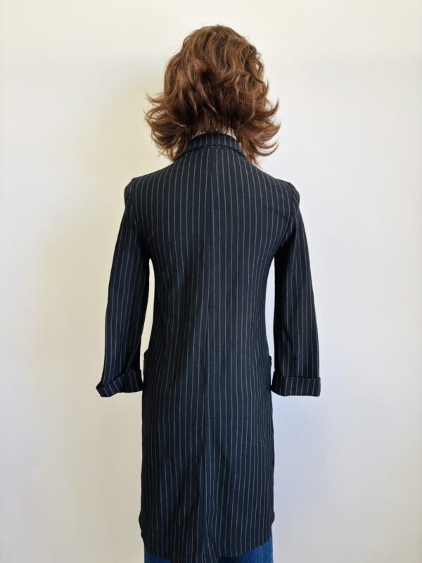 Blazer Largo Rayado Talla M - Image 3