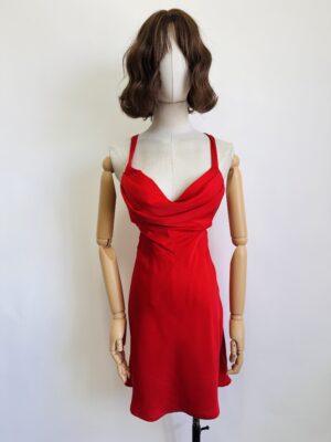 Vestido rojo satinado nuevo Talla S