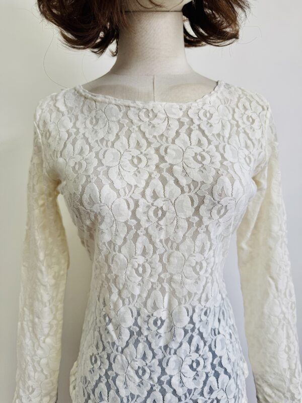 Blusa encaje Talla M - Image 2