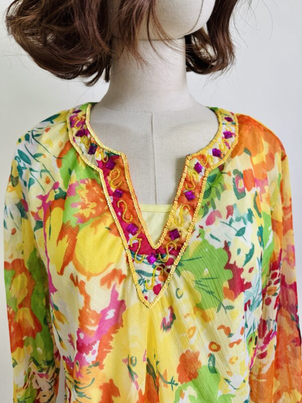 Blusa larga colorida Talla XL - Image 2
