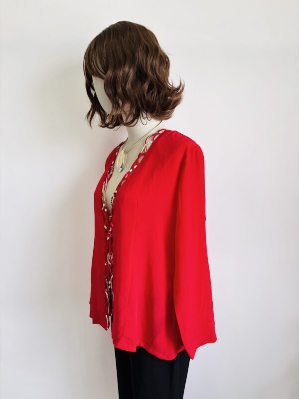 blusa con adorno de liston Talla M - Image 2