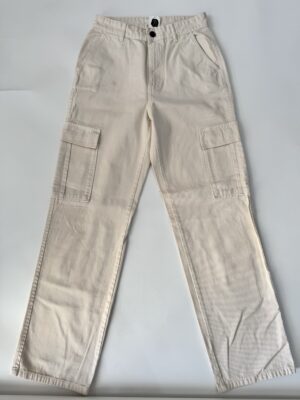 Pantalón cargo beige Talla 26