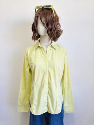 Camisa color lima Talla L