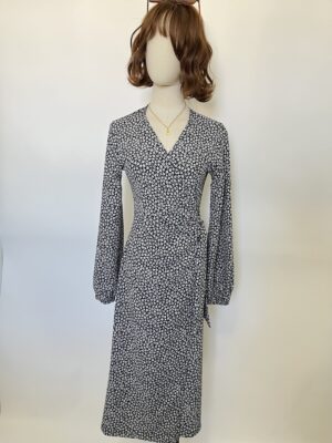 Vestido midi envolvente Talla S