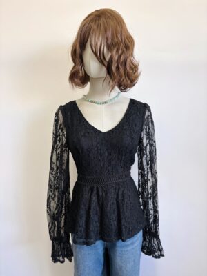 Blusa negra encaje Talla S