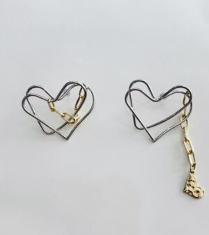 Aretes corazón silueta