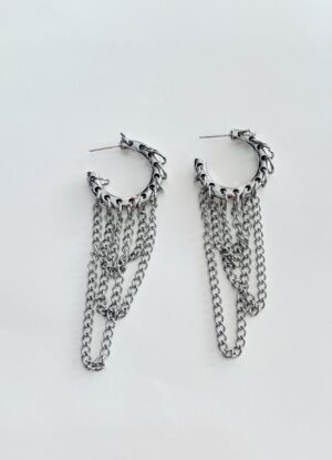 Aretes colgantes plateados