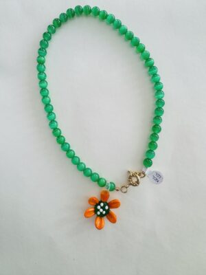 Collar verde flor