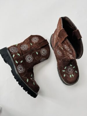 Botas ante bordadas Talla 26 mx