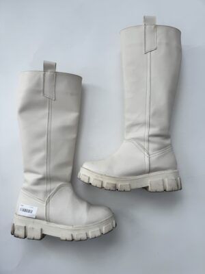 Botas altas beige Talla 24 mx
