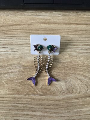 Aretes esqueleto pez