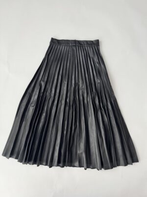 Falda vinipiel Stradivarius Talla XS